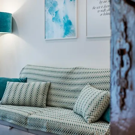 아파트 Beautiful Downtown *